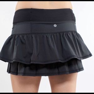 Lululemon Run Your Heart Out Size 10 Black Tiered Ruffles Athletic Skort Skirt